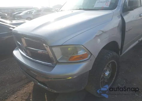 2010 Dodge Ram 1500 Slt/Sport/Trx z USA, uszkodzony, nr VIN 1D7RV1GP9AS105570